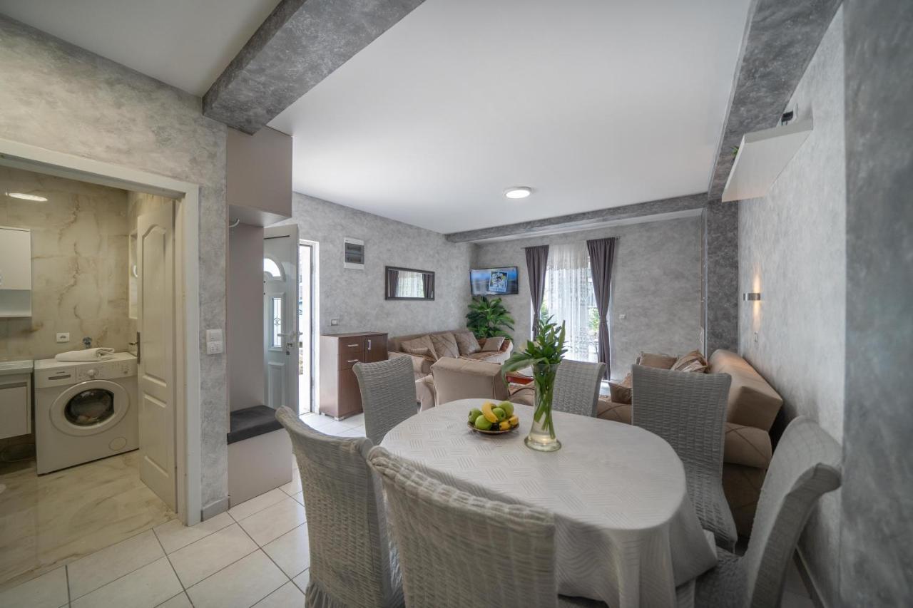 Apartman Anja Risan Ngoại thất bức ảnh